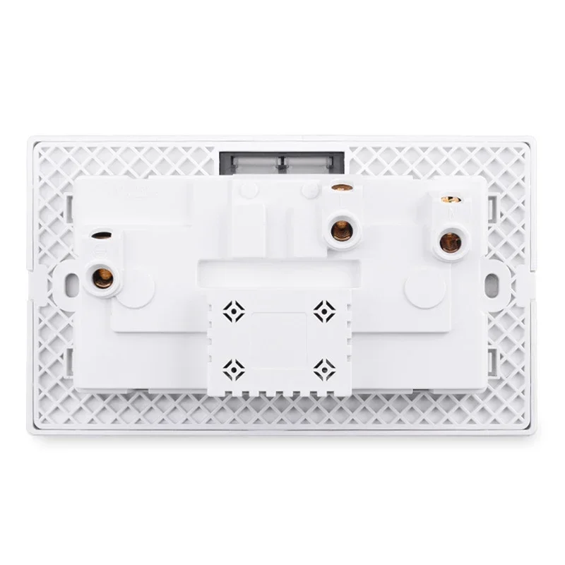 Presa a Muro di Lusso in Vetro - Home Decor Outlet recensione e prezzo